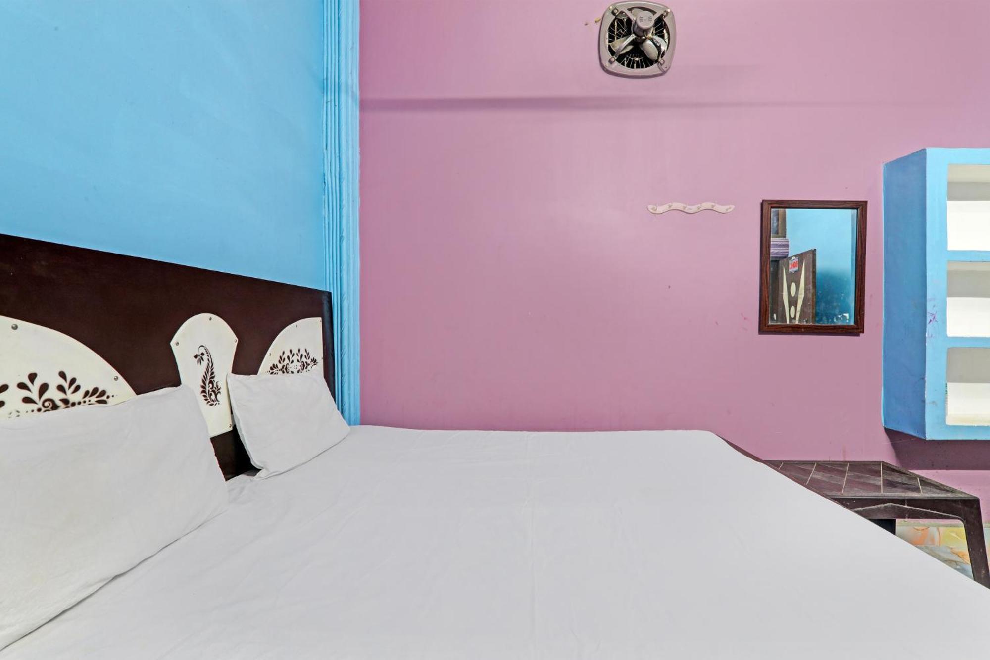 Hotel O Home Om Marriage Hall Ayodhya Eksteriør bilde