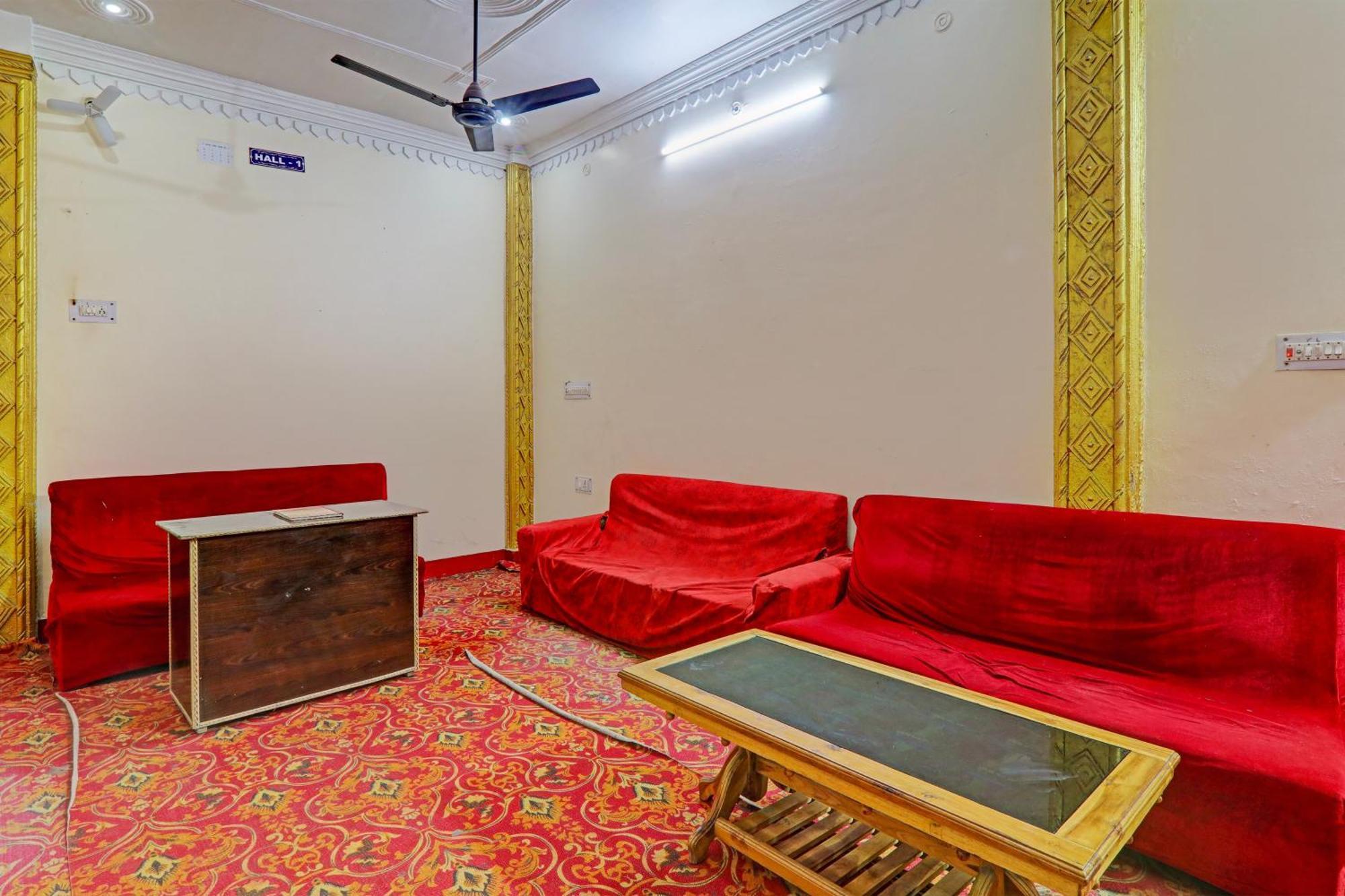 Hotel O Home Om Marriage Hall Ayodhya Eksteriør bilde