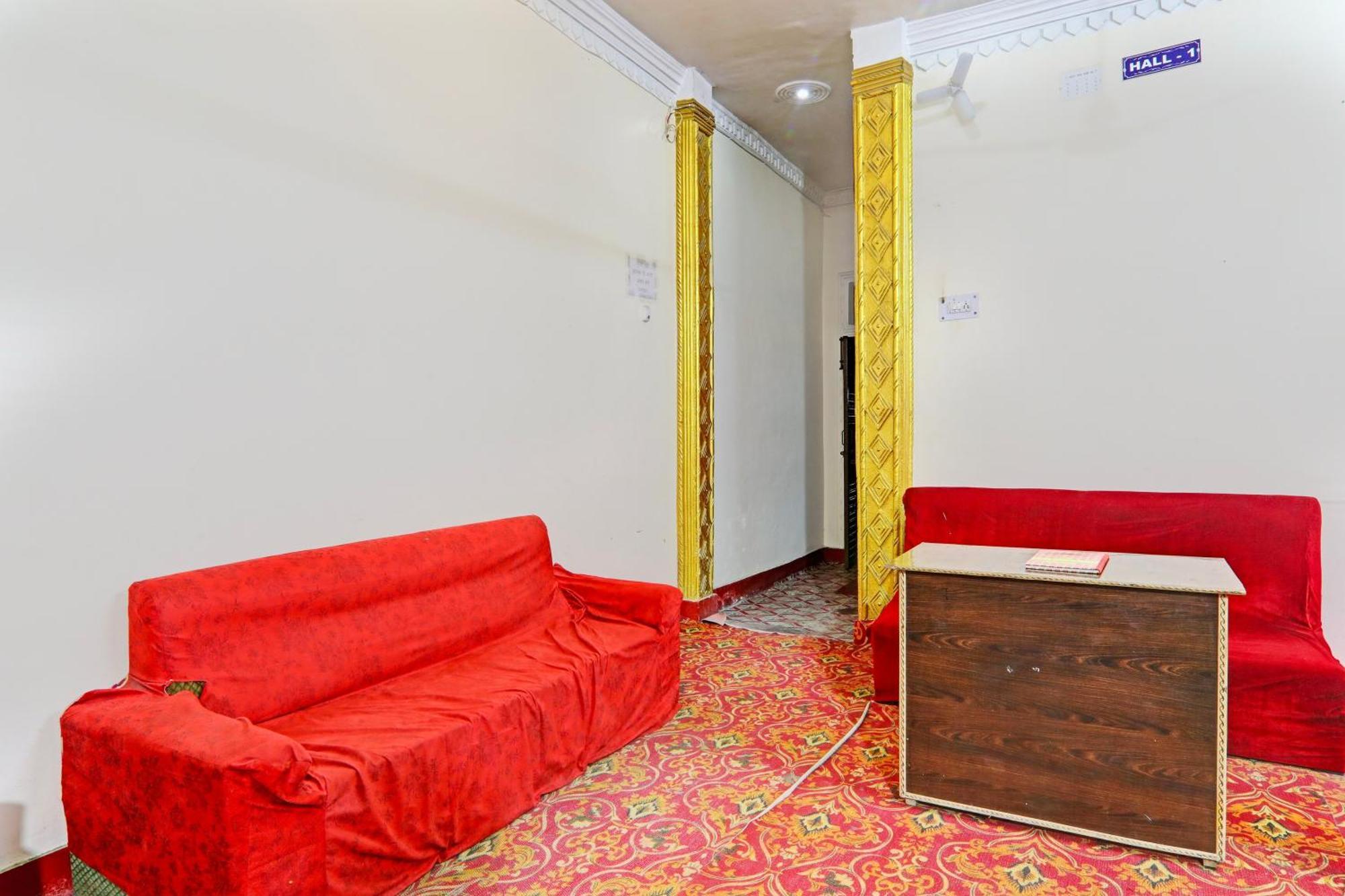 Hotel O Home Om Marriage Hall Ayodhya Eksteriør bilde